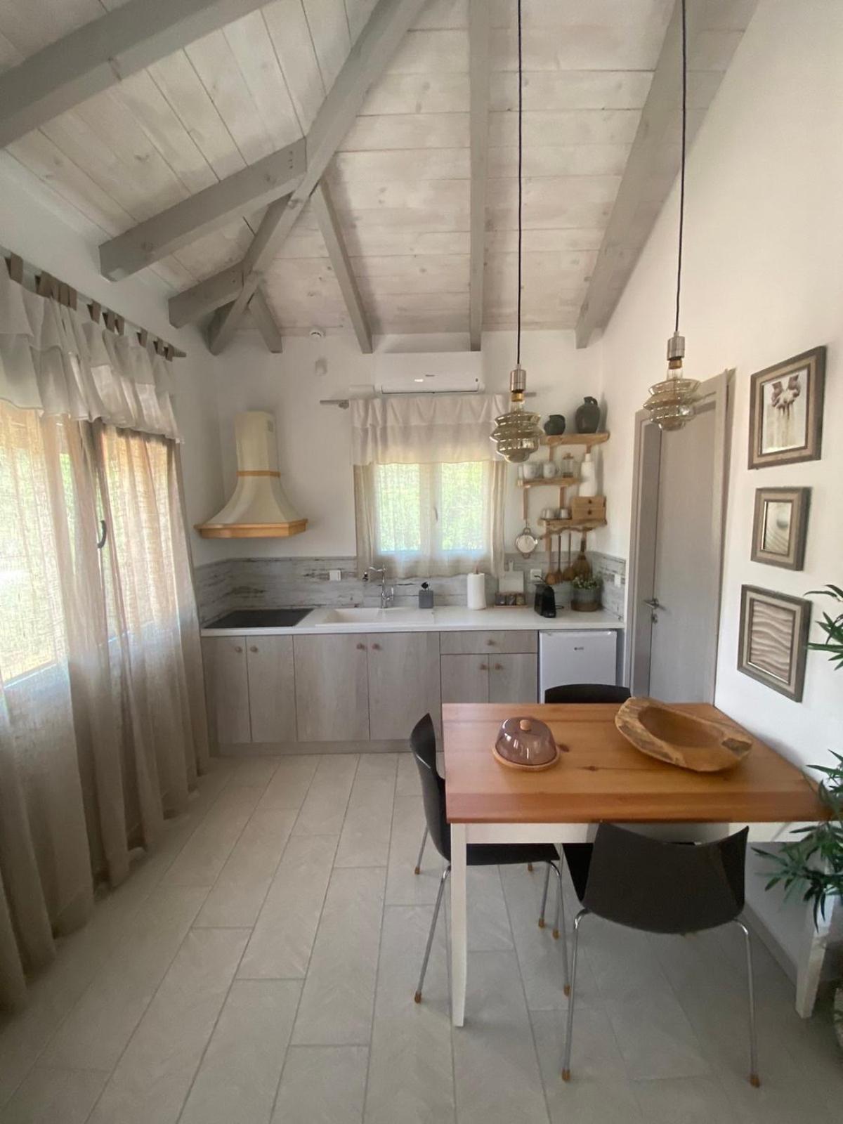Appartamento Linari Bohemian Living Kávallos Esterno foto